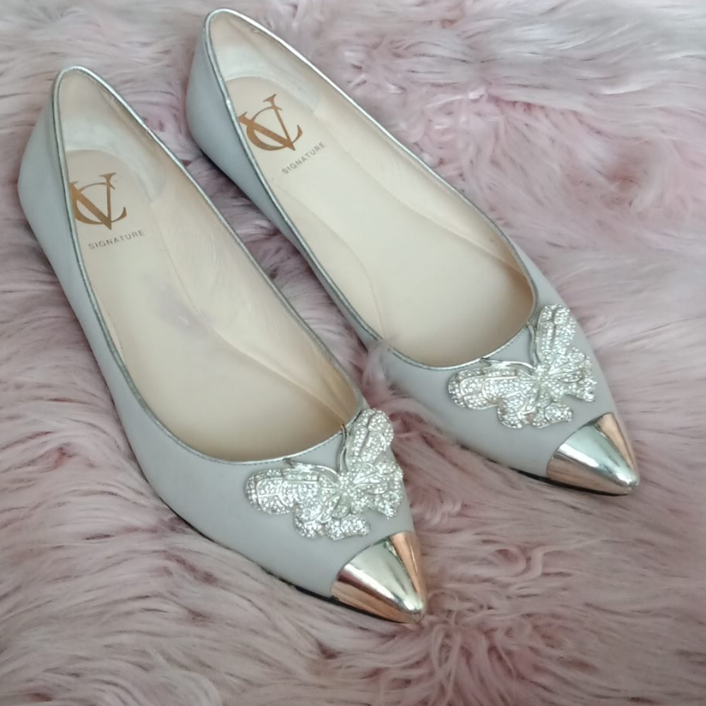 Vc Signature By Vince Camuto Flats